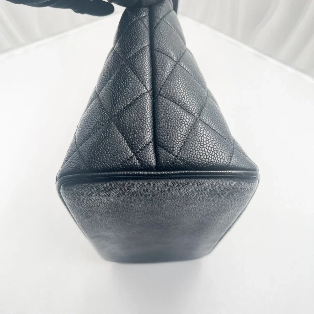 CHANEL Medallion Tote Bag Black Caviar Leather - Picture 7 of 13